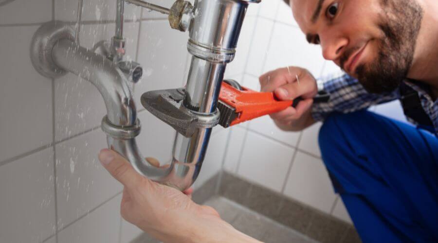Expert burst pipe repair services in North Palm Beach, FL